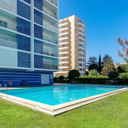 Apartment White Ocean By Real Life Concierge